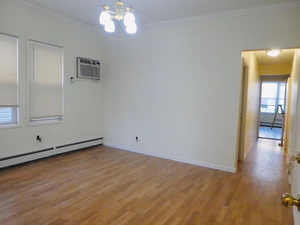 2nd image of 8727 24th Ave #1