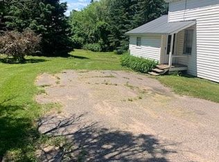 221 E River St, Lanse, MI 49946