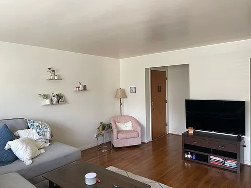 2865 Erie Avenue Photo 1