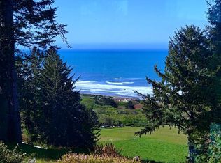 250 Spyglass Rd, SMITH RIVER, CA 95567