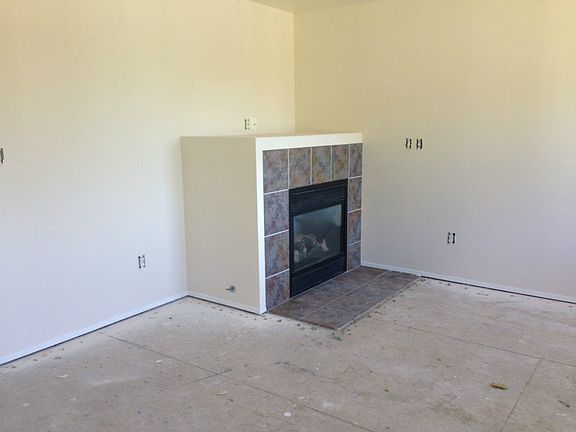 3rd image of 1421 102nd Street Ct E
