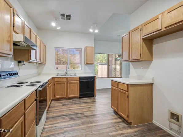 1562 E Stanford Avenue, Gilbert, AZ 85234