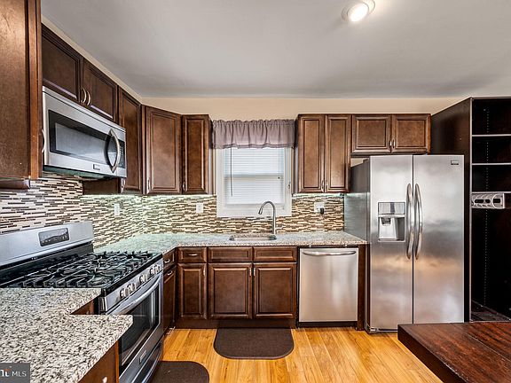 2nd image of 130 Bartram Ave
