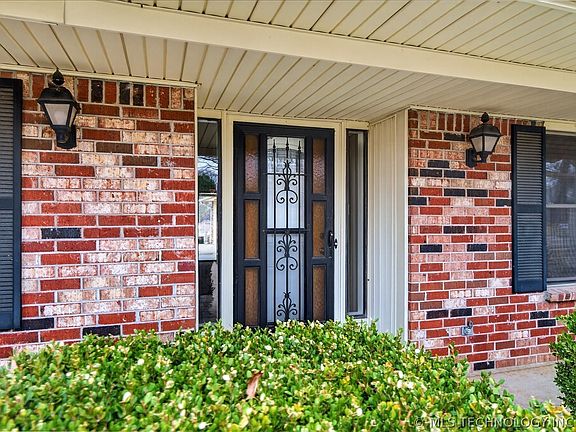 4th image of 4610 Rolling Meadows Rd