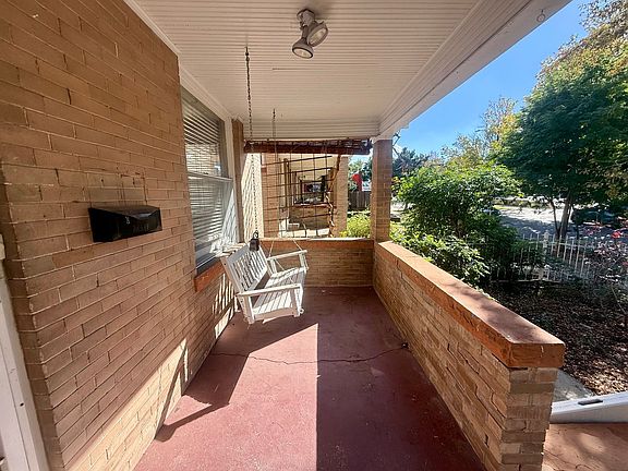 4th image of 1532 Saint Paul St