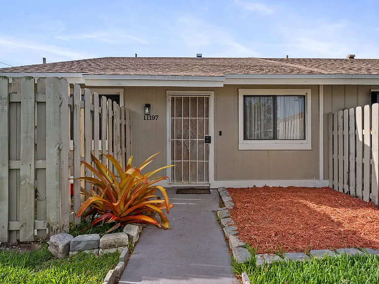 11197 NW 37th St #0 — Photo 5