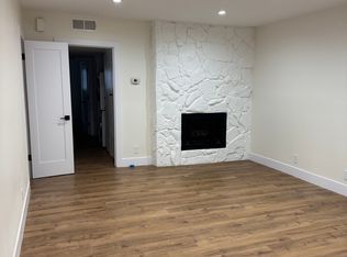 4429 Saugus Ave APT 3, Sherman Oaks, CA 91403