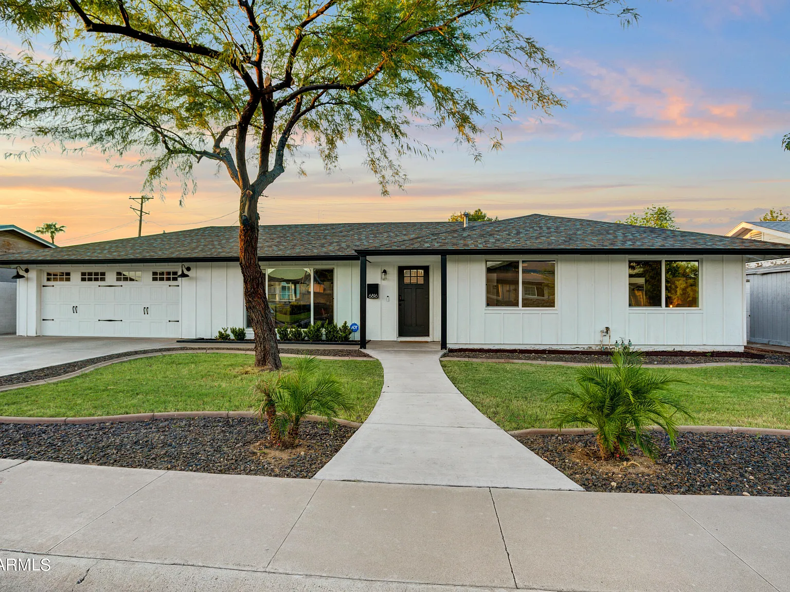 4 bed, 3.0 bath, 1980 sqft, $5,000 — Photo 2