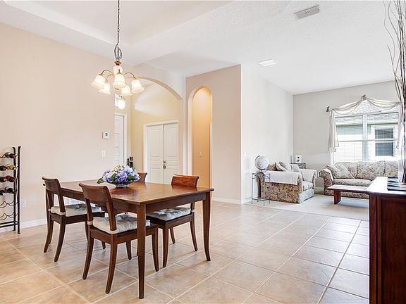 3rd image of 1345 Misty Glen Ln
