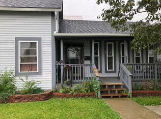 545 1st St W, Jamestown, ND 58401