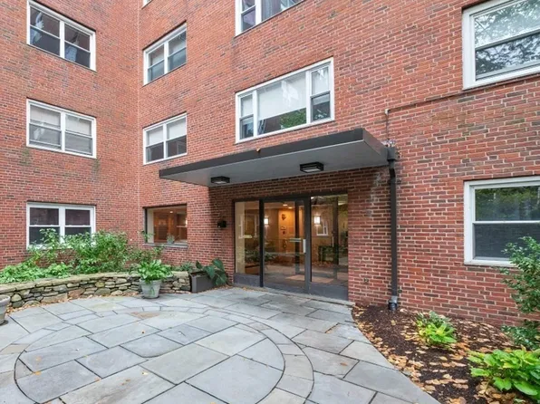131 Sewall Ave APT 66, Brookline, MA 02446