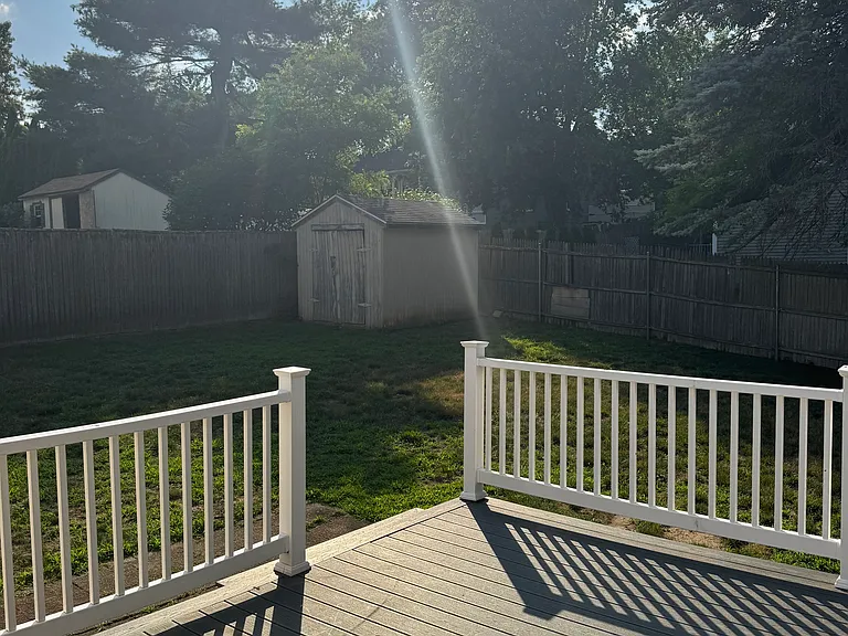 109 Larchmont Rd — Photo 11