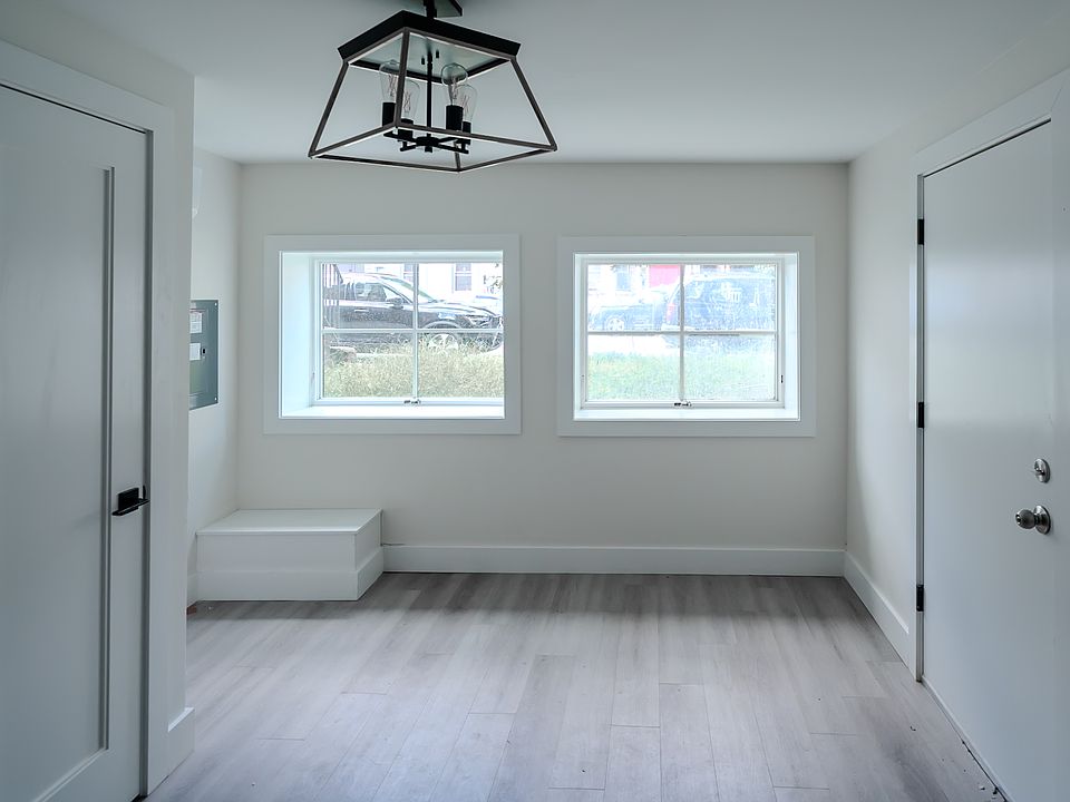 1st image of 184 Liberty St Floor 2