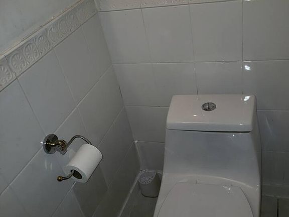 2nd image of 4012 Garden Ave #3