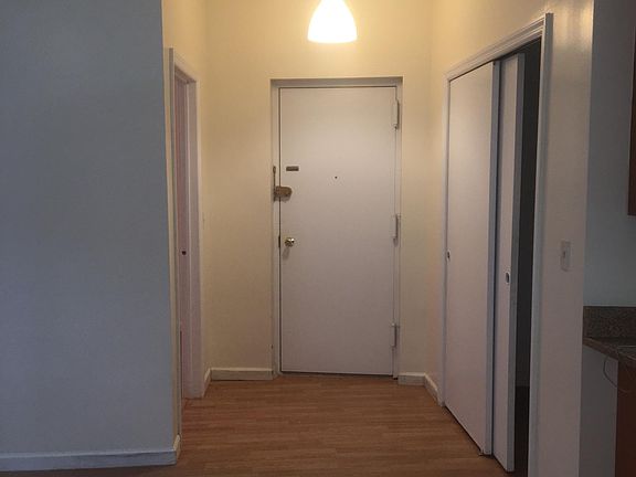 2nd image of 2814 Kennedy Blvd Ste 1