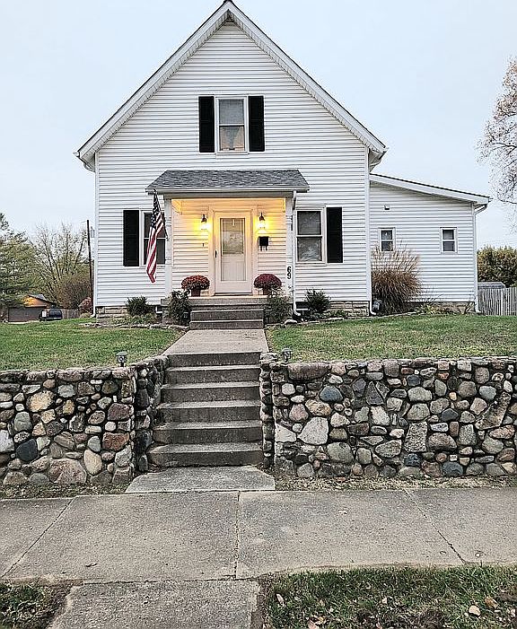 1st image of 69 Orchard St