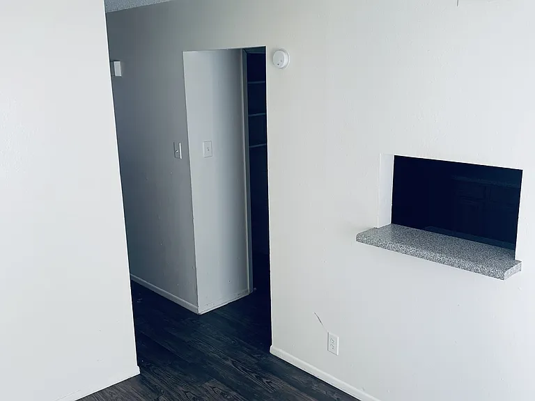 Broken Oak Townhomes — Photo 16