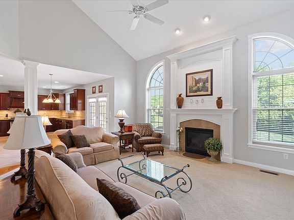3rd image of 6970 Cross Creek Ln