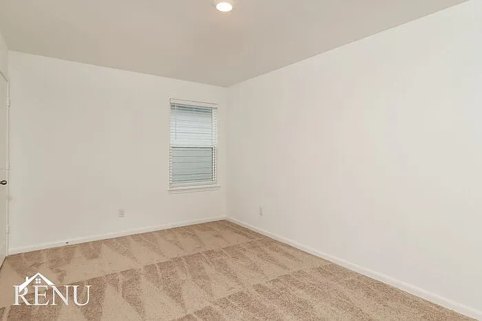 2954 Jackson Smt — Photo 12