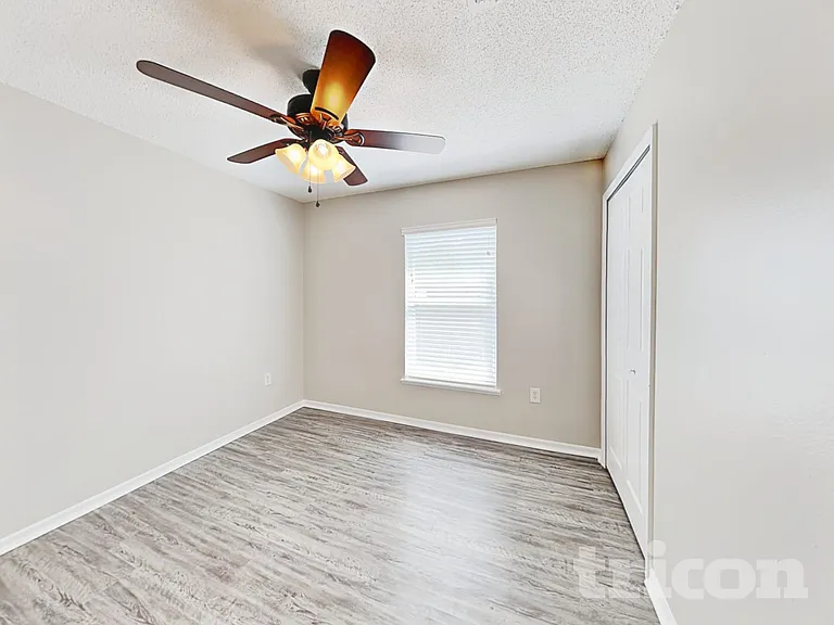353 Comfort Dr — Photo 13
