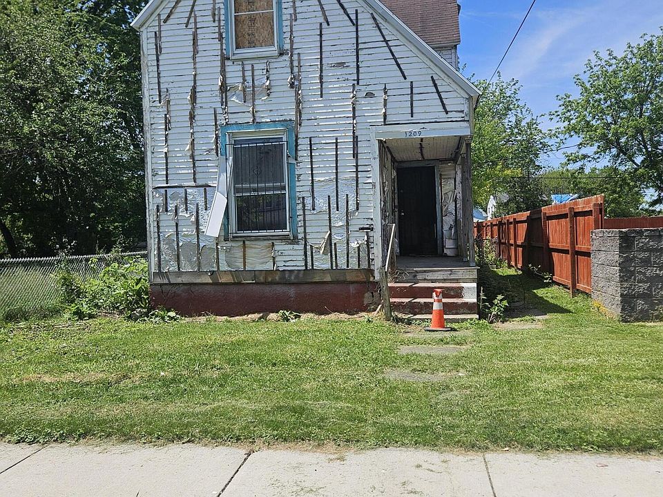 1st image of 1209 Waverly Ave