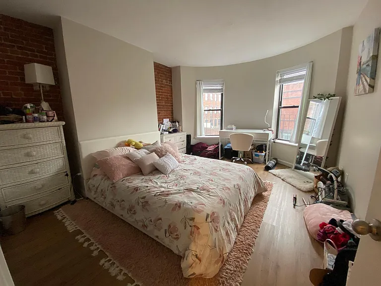54 Gainsborough St #3 — Photo 4