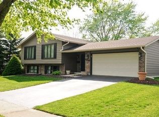 4100 Ohare Dr, Hoffman Estates, IL 60192