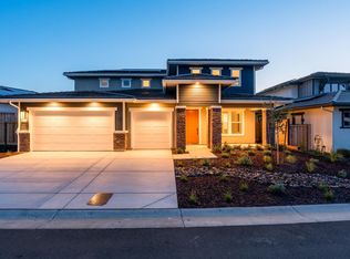 8071 Sierra Ct, Friant, CA 93626