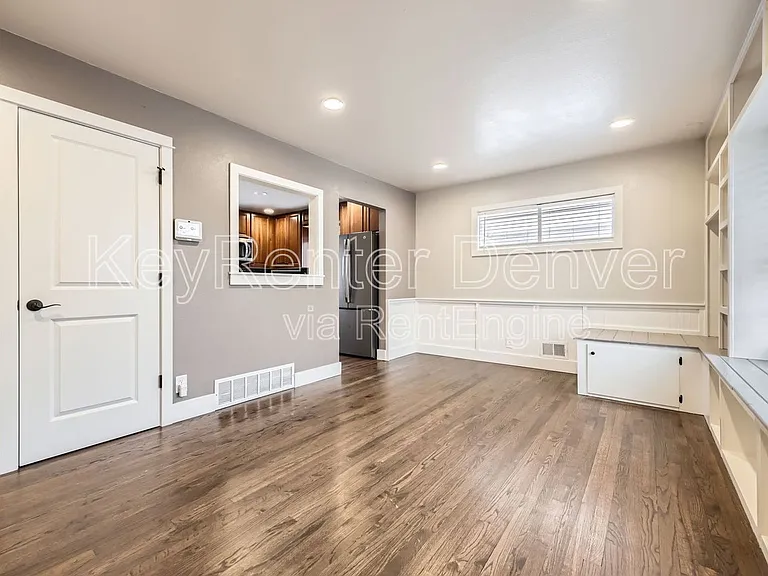 10462 Carlile St — Photo 3