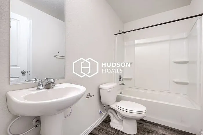 2434 Bermuda Dr — Photo 13