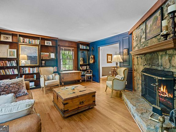 4th image of 2872 McPherson Rd NE