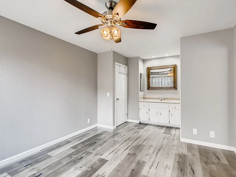4256 Cherokee Ave #3 — Photo 10