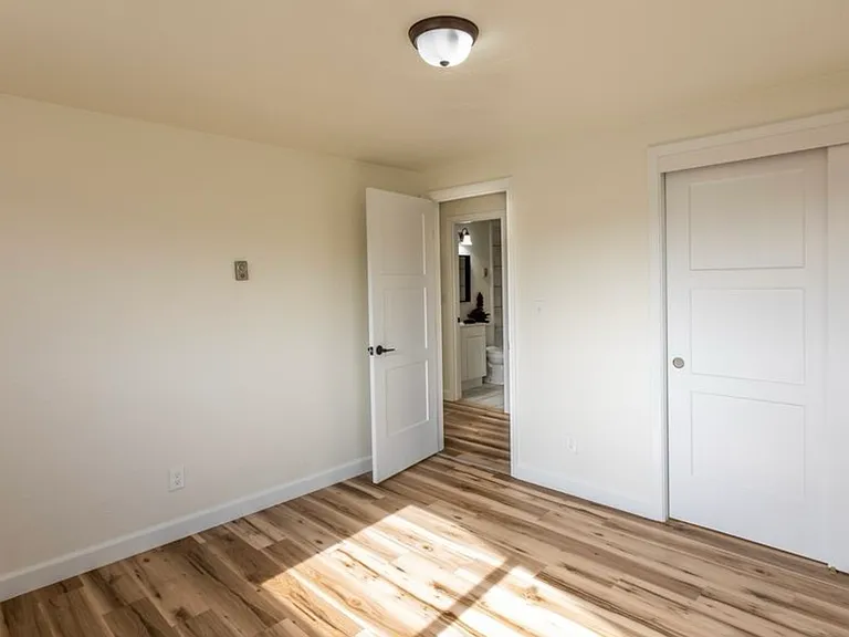116 W Nelson Rd — Photo 13