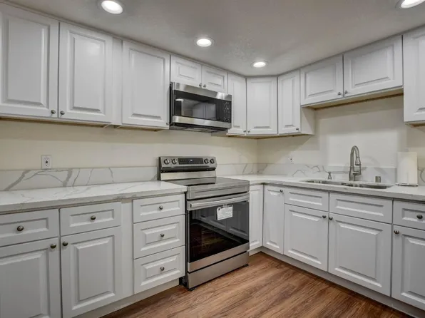 3911 Senate Ave, North Highlands, CA 95660