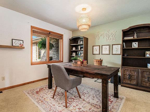 4th image of 10144 Heather Brooke Dr