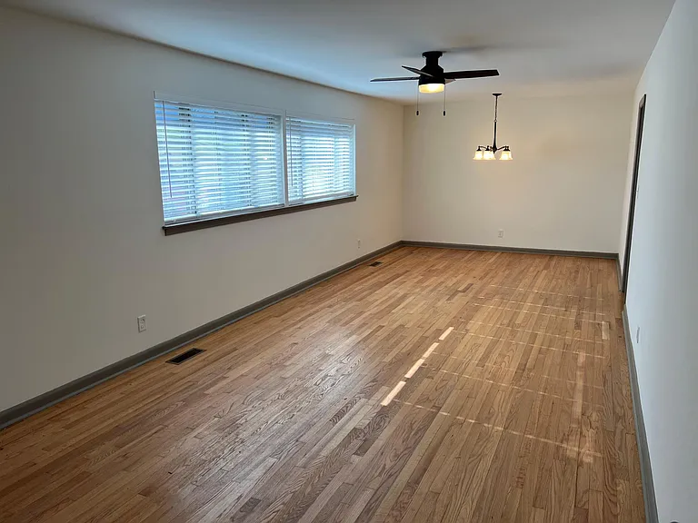Living Room/Dining Room
