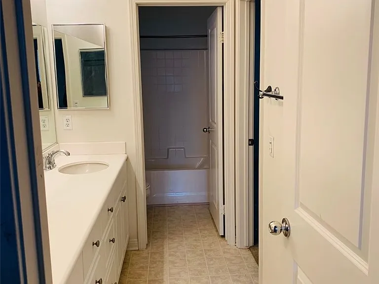 7638 Stonegate Dr — Photo 17