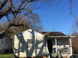 1009 Dinwiddie St, Knoxville, TN 37921