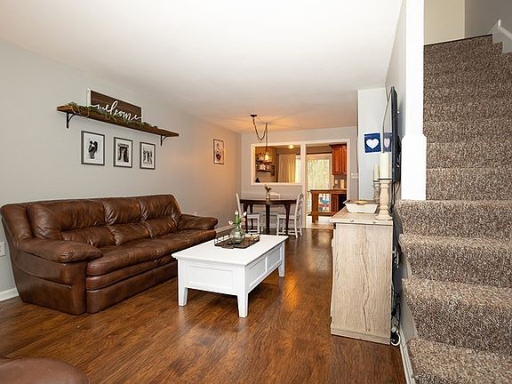 2nd image of 50 Farrwood Dr #50