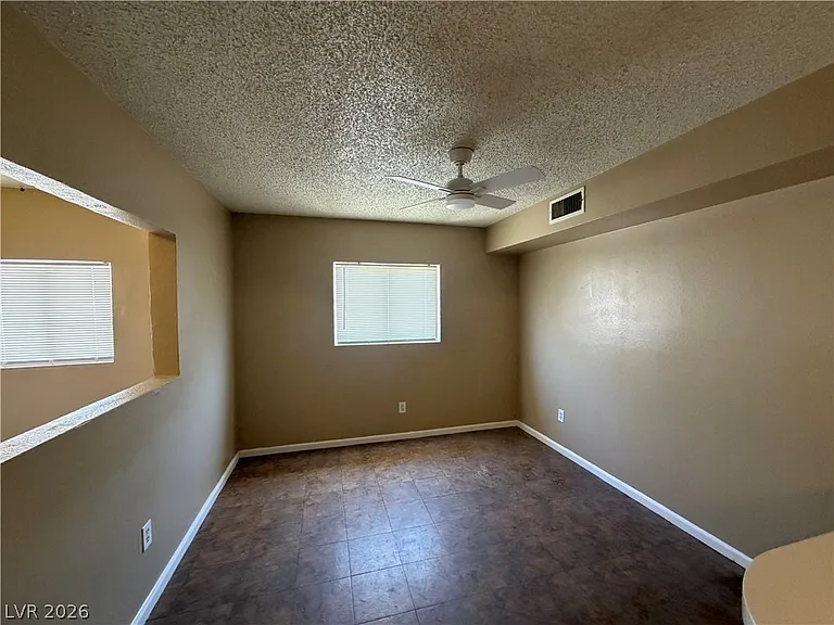 110 Silver St — Photo 20