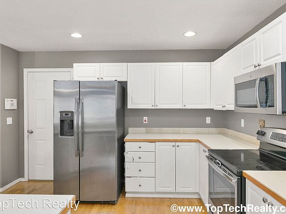 4th image of 5029 NE Schoeler Cir