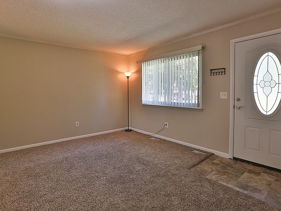 4th image of 41529 McBride Ave