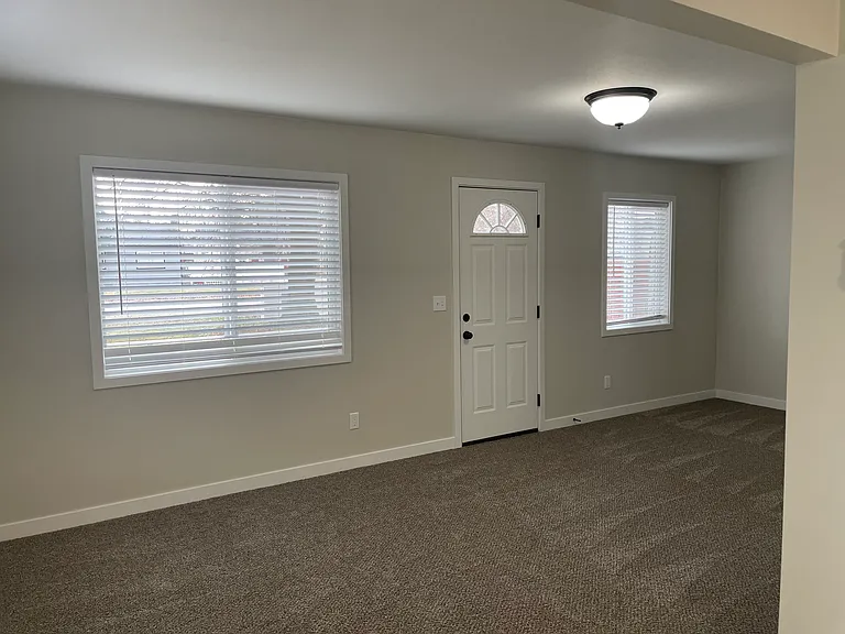 18217 E Sprague Ave — Photo 7