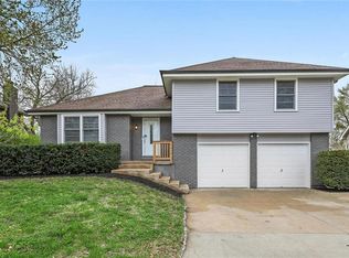 811 E Northview St, Olathe, KS 66061