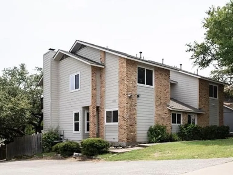3208 Twinberry Cv #A — Photo 37