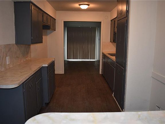 4th image of 1526 Barcelona Dr