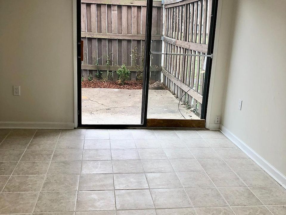 2nd image of 8612 Village Way Unit 4/8612