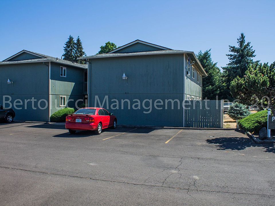 2nd image of 809-875 Plymouth Dr NE #3A3671031