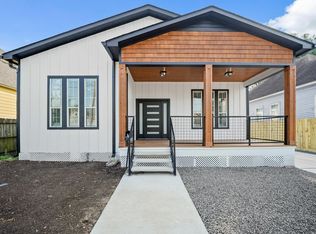 2116 Everett St, Houston, TX 77009