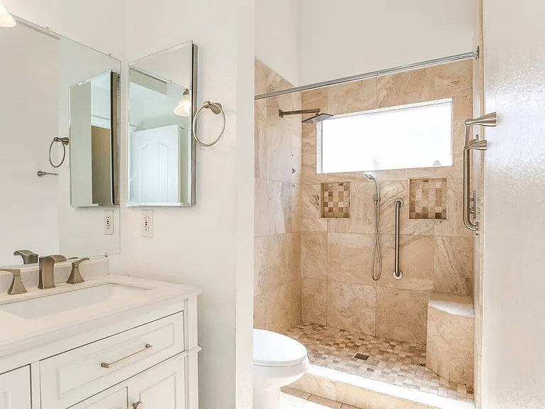 4452 E Wildwood Dr — Photo 11